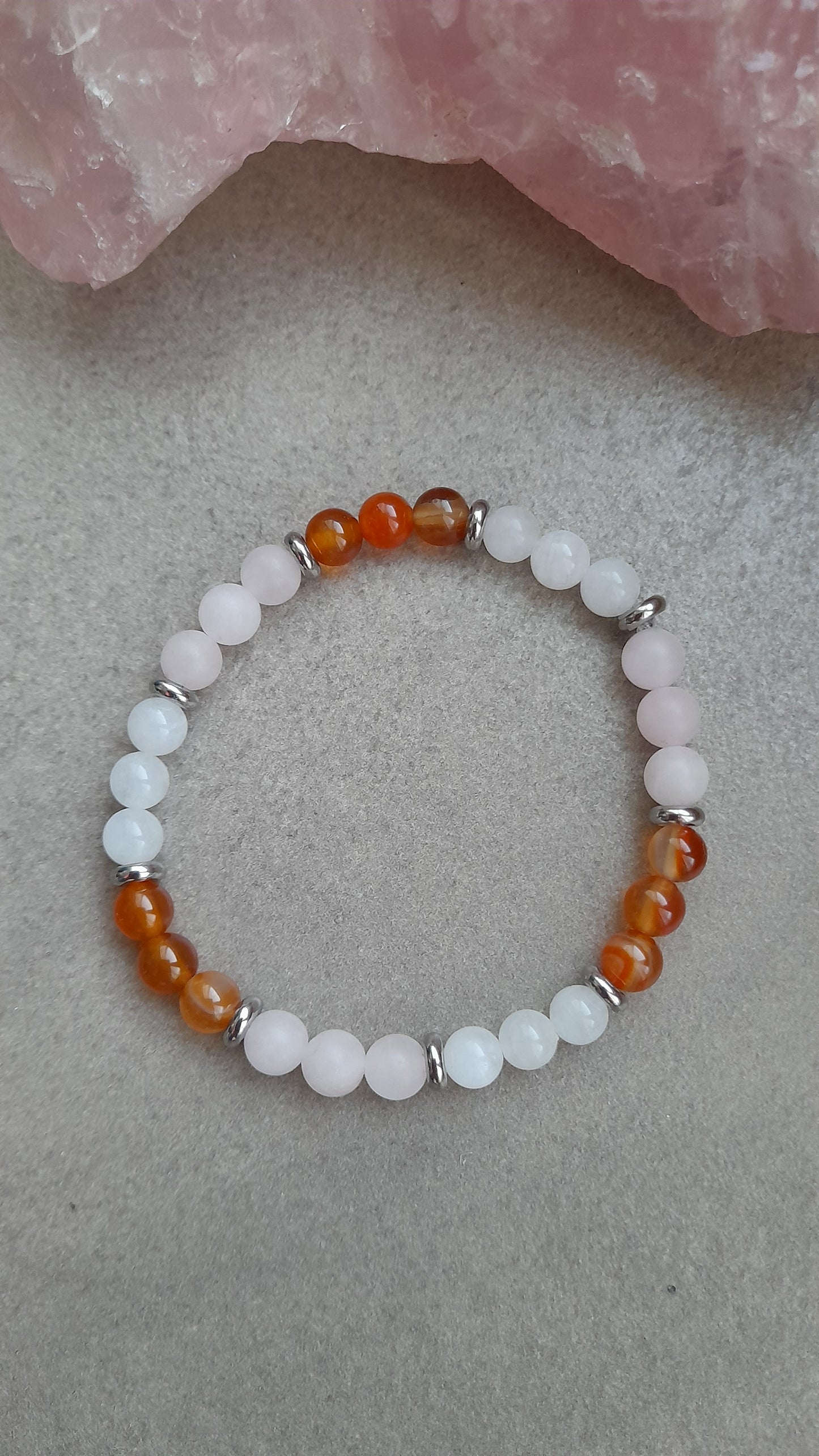 Bracelet fertilité, cornaline, quartz rose, pierre de lune, pouvoir des pierres, pierre de gemme