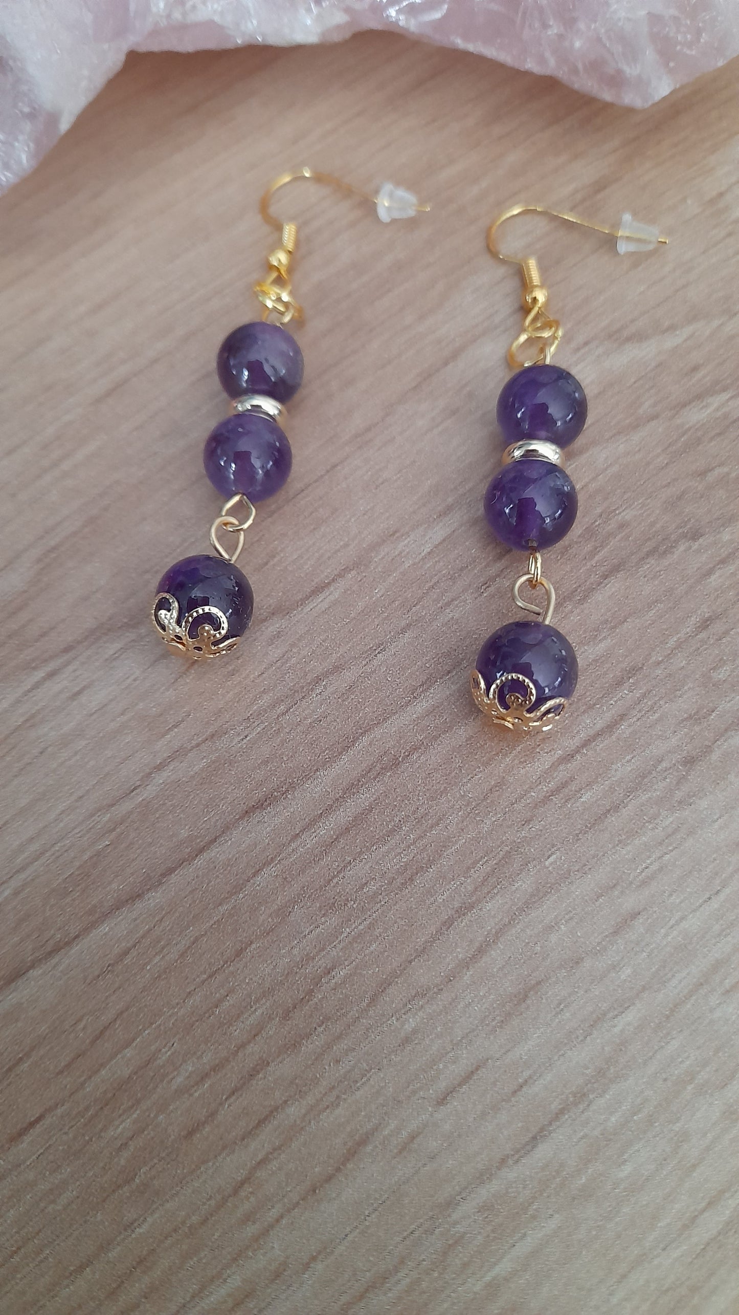 boucles d'oreilles améthyste, pierre de gemme, pouvoir des pierres
