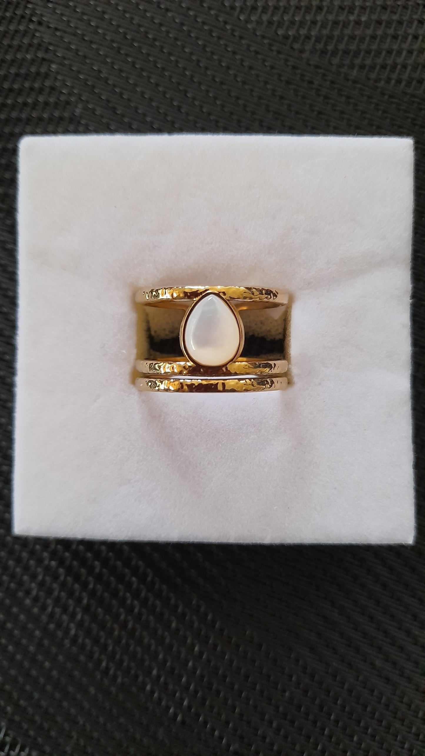 bague nacre acier inoxydable or ou argent, pouvoir des pierres