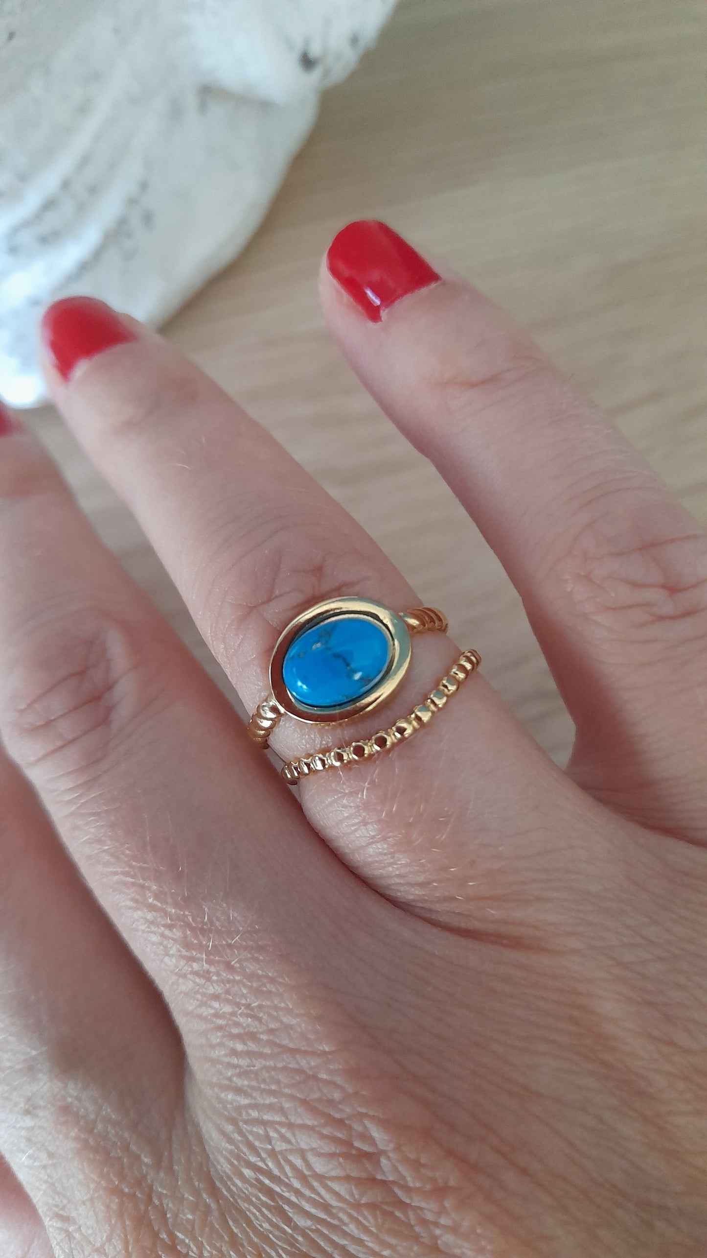 Bague ovale manchette, turquoise, pouvoir des pierres
