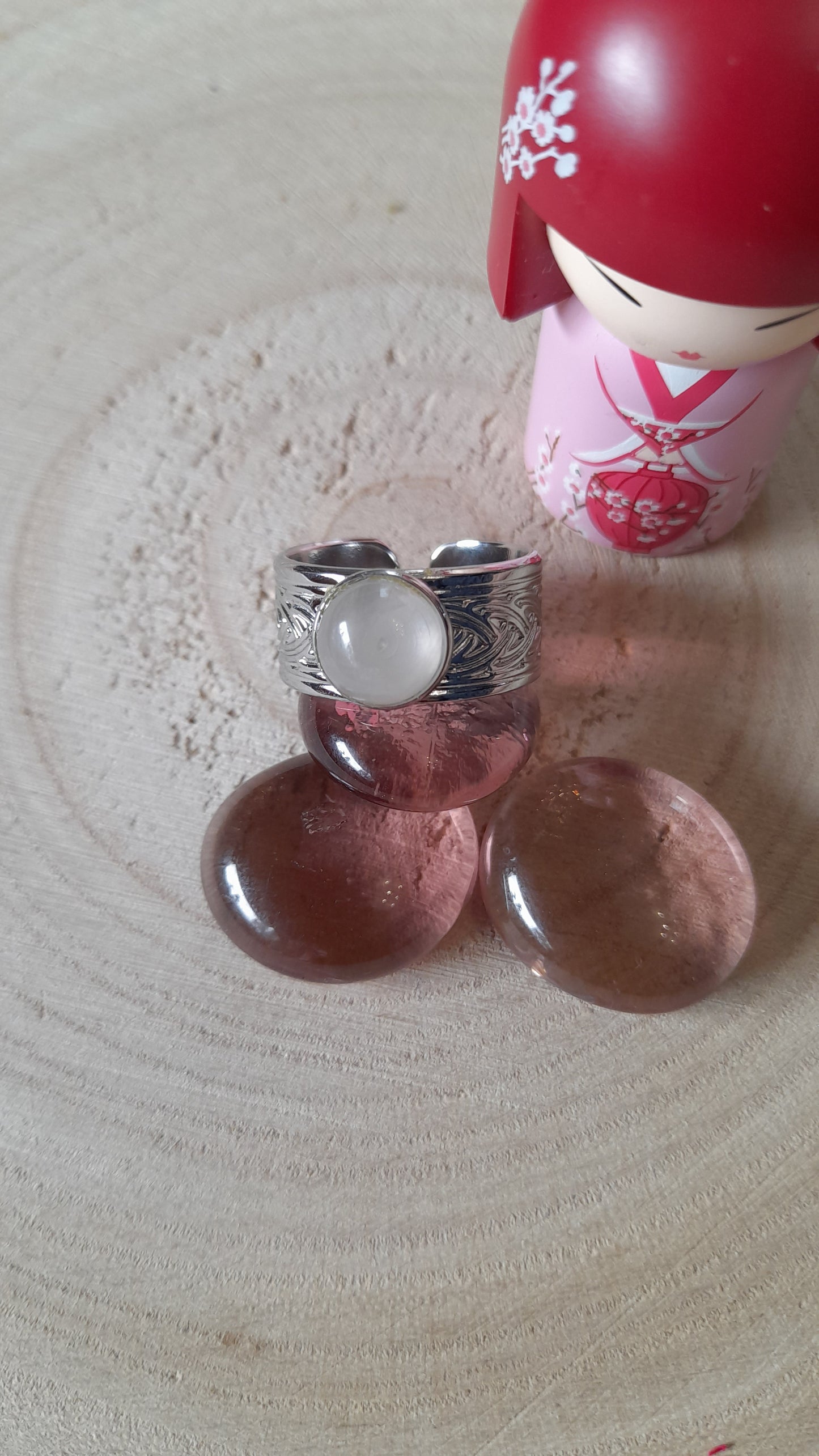 Bague cabochon quartz  rose, pierre de gemme, pouvoir des pierres