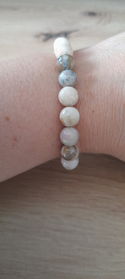 Bracelet femme opale rose naturelle - douceur & authenticité